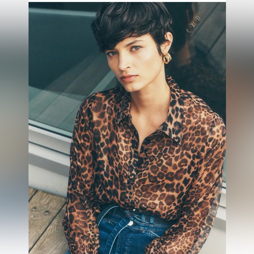 NWT White House Black Market Leopard Blouse Small